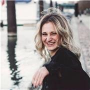 Diplômée en master de littérature italienne, je propose des cours de langue italienne tous niveaux sur Lyon